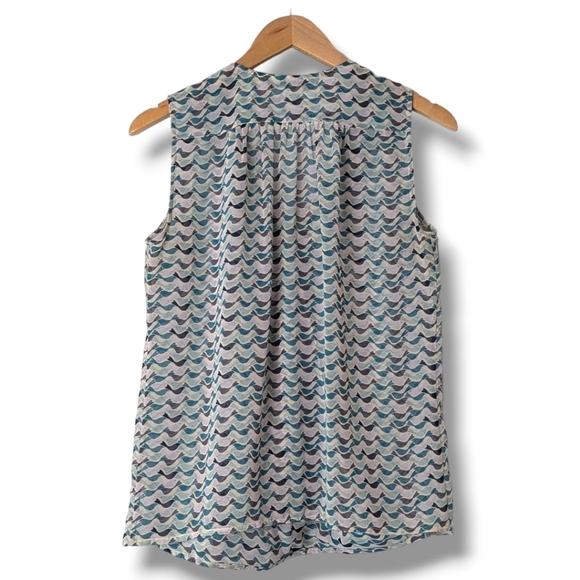 Cabi Bird Semi Sheer Faux Wrap Sleeveless Blouse in Tweet Print Style 342: Small - Picture 3 of 7